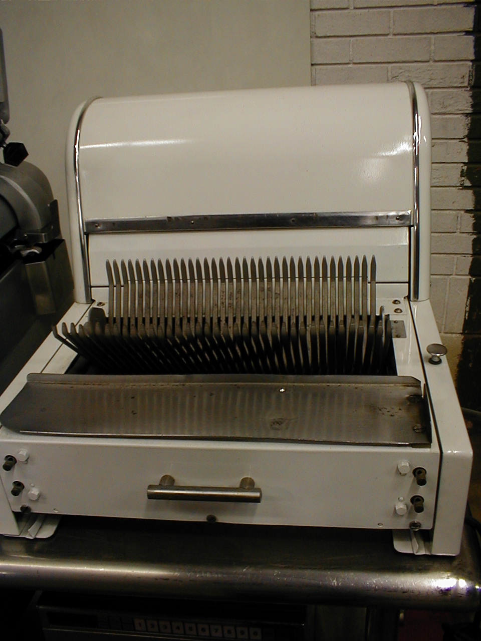 Berkel automatic bread slicer with new blades 115 voltage. 