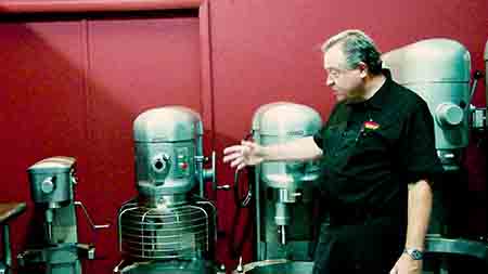 New & Used Kitchen Equipment Delaware Commercial Food Equipment Repair Refurbished Hobart Mixers We Repair Ovens Fryers Griddles Steamers Dishwashers